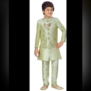 Sherwani Set For Boys
